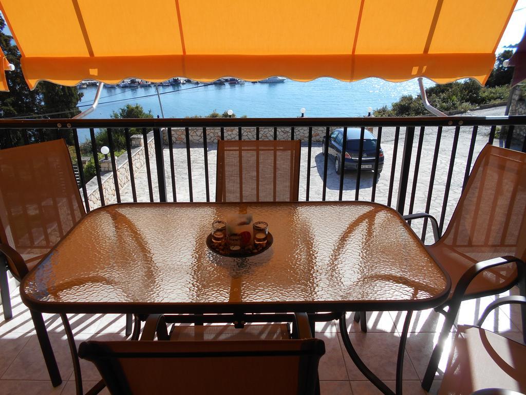 Karmiris Studios And Apartments Keri Luaran gambar