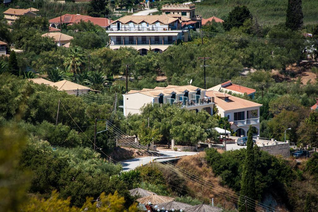 Karmiris Studios And Apartments Keri Luaran gambar